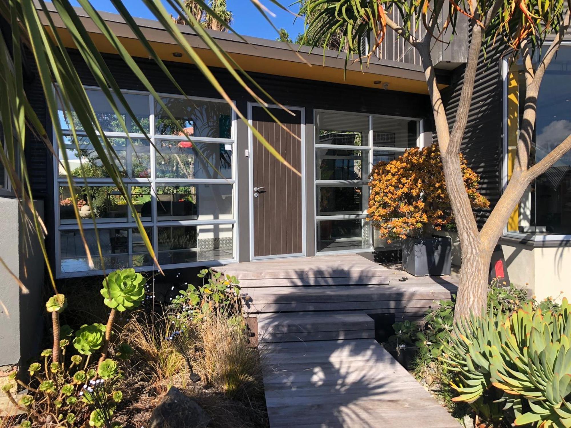 Top Floor Bed And Breakfast Paraparaumu Dış mekan fotoğraf